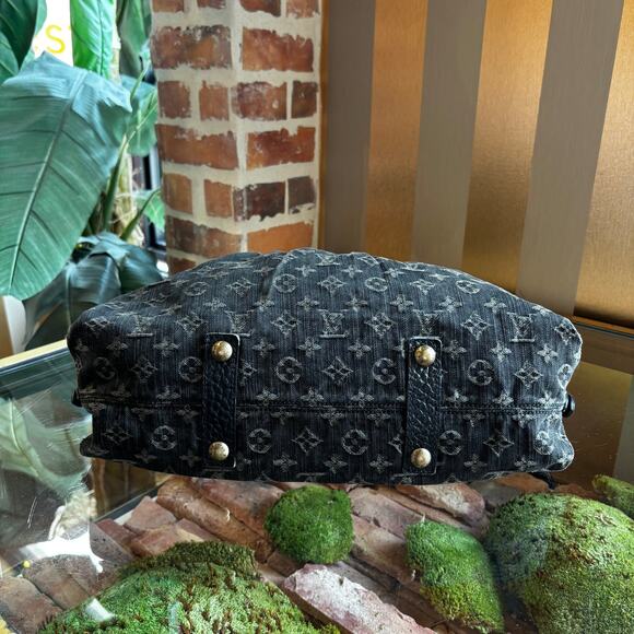 LOUIS VUITTON Black Denim Monogram Neo Cabby - Picture 5 of 7